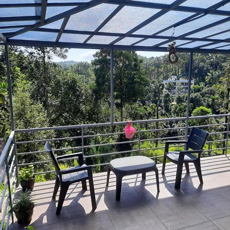 Letstay Vythiri Hill Palace Εξωτερικό φωτογραφία