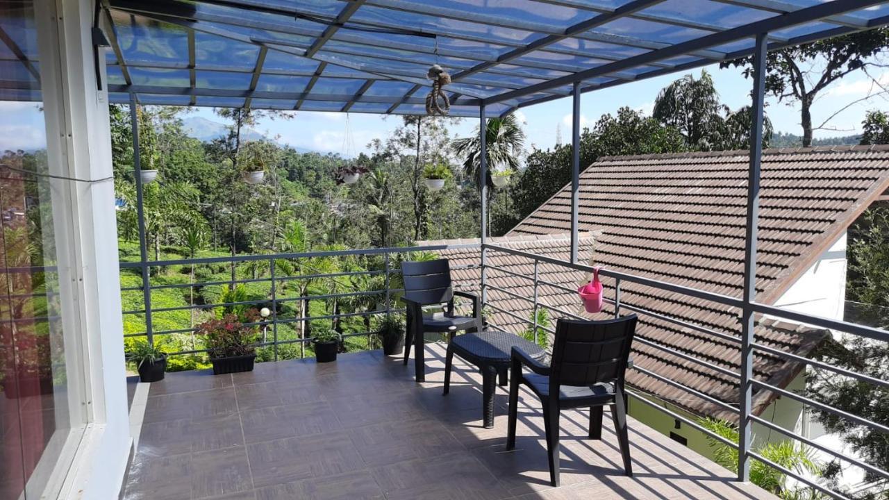 Letstay Vythiri Hill Palace Εξωτερικό φωτογραφία