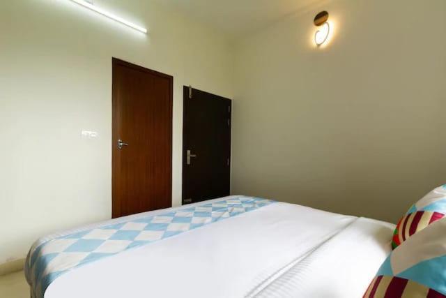 Letstay Vythiri Hill Palace Δωμάτιο φωτογραφία