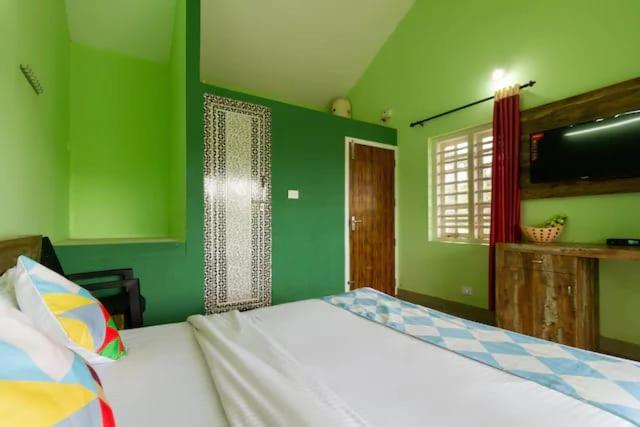 Letstay Vythiri Hill Palace Δωμάτιο φωτογραφία